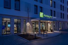 Holiday Inn Express Munich Nord 3