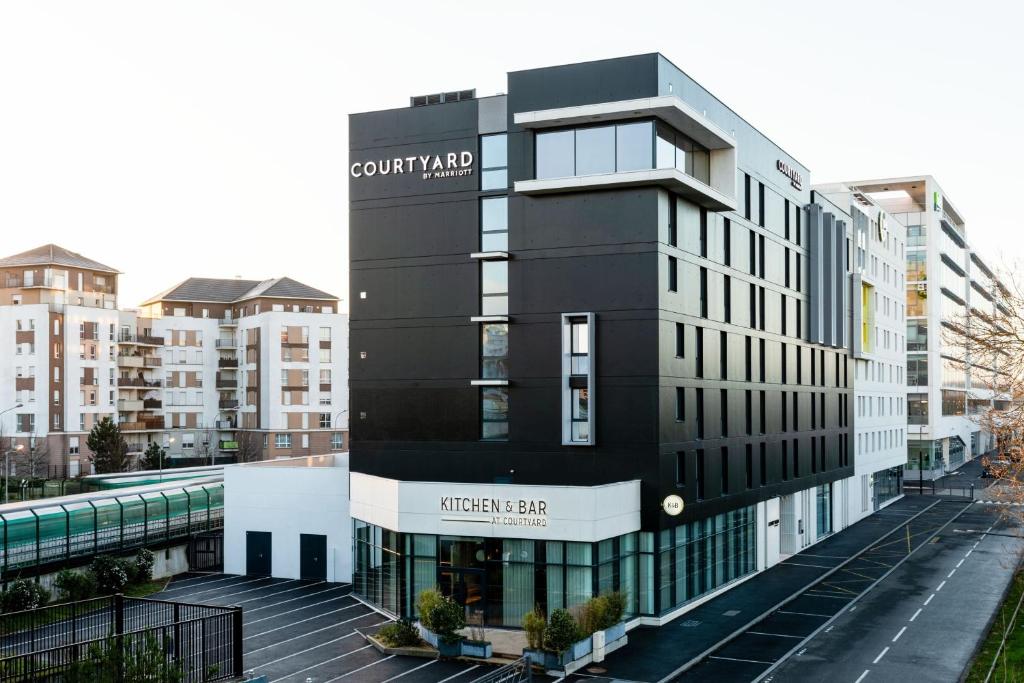 Courtyard by Marriott Paris Creteil-exterior