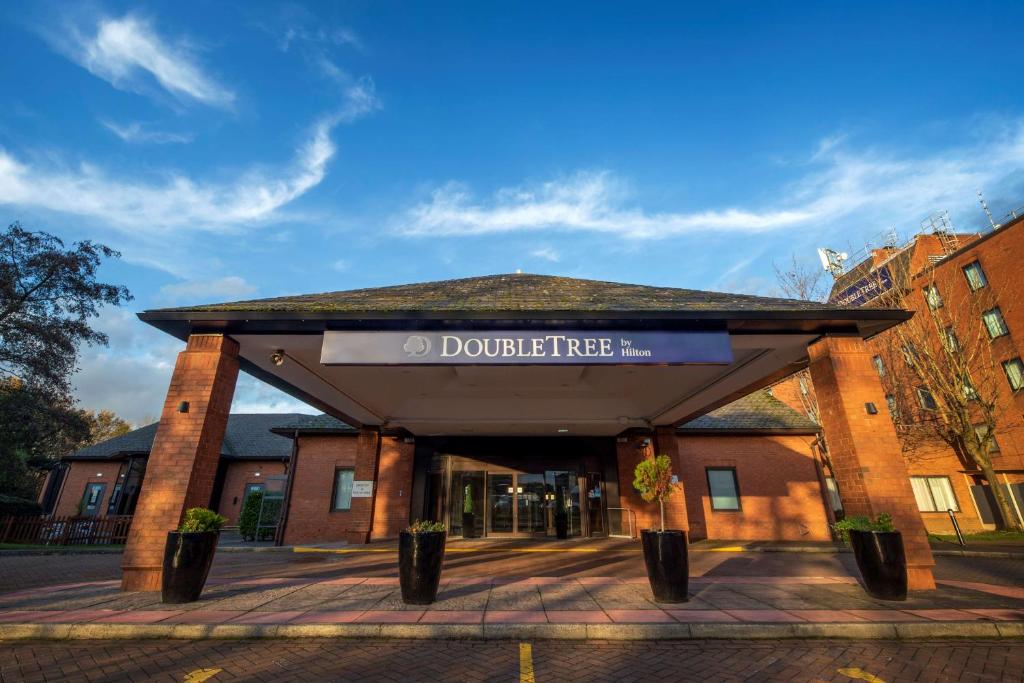 DoubleTree by Hilton Manchester Airport-ext