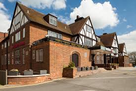 Mercure Leeds Parkway 3 Mercure Leeds Parkway outside