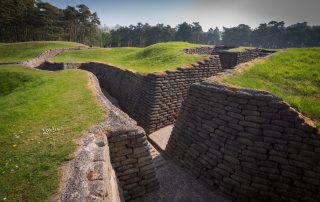 Battlefield Travel: Exploring History Together 1