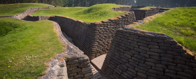 Battlefield Travel: Exploring History Together 1